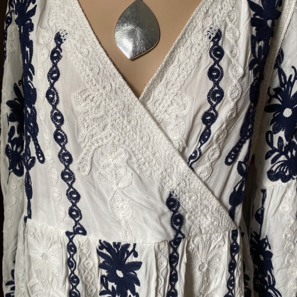 Blue and White Blouse - Size L - Picture 6 of 8